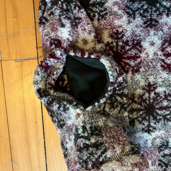 Vintage Northern Getaway Fleece Pull Over - Picture 8 of 15